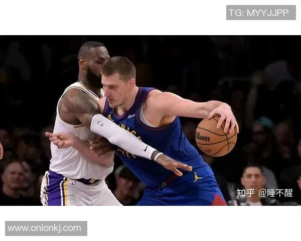 2020赛季掘金与湖人激战回顾：一场经典对决的精彩瞬间与战术分析