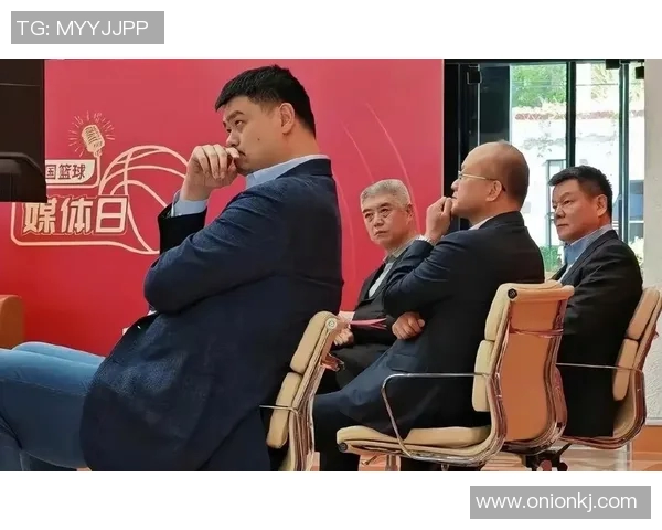 周琦与姚明谁更强大解析两位中国篮球巨星的巅峰对决