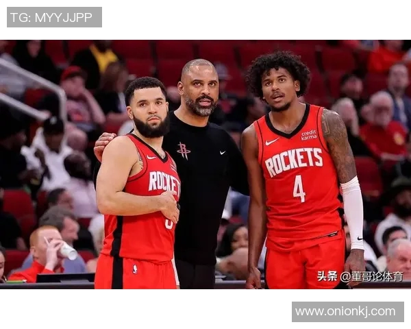 火箭队与灰熊队激战正酣谁将赢得这场精彩对决