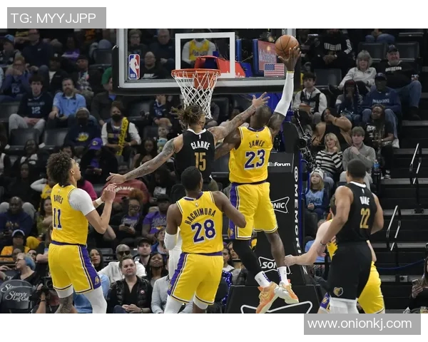 湖人对决掘金精彩集锦视频回顾赛场瞬间与精彩表现